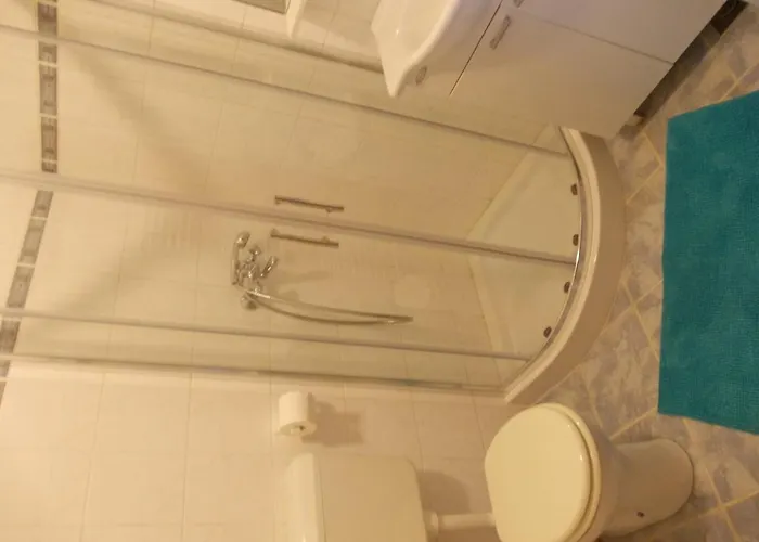 アパート Apartma Kris